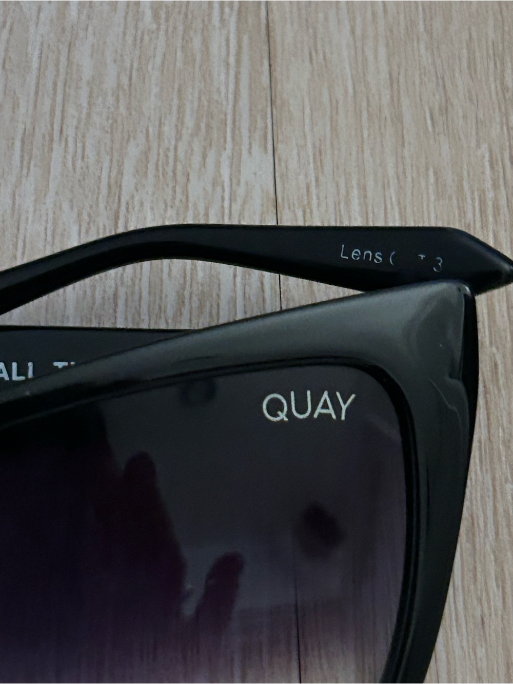 Quay black sunglasses